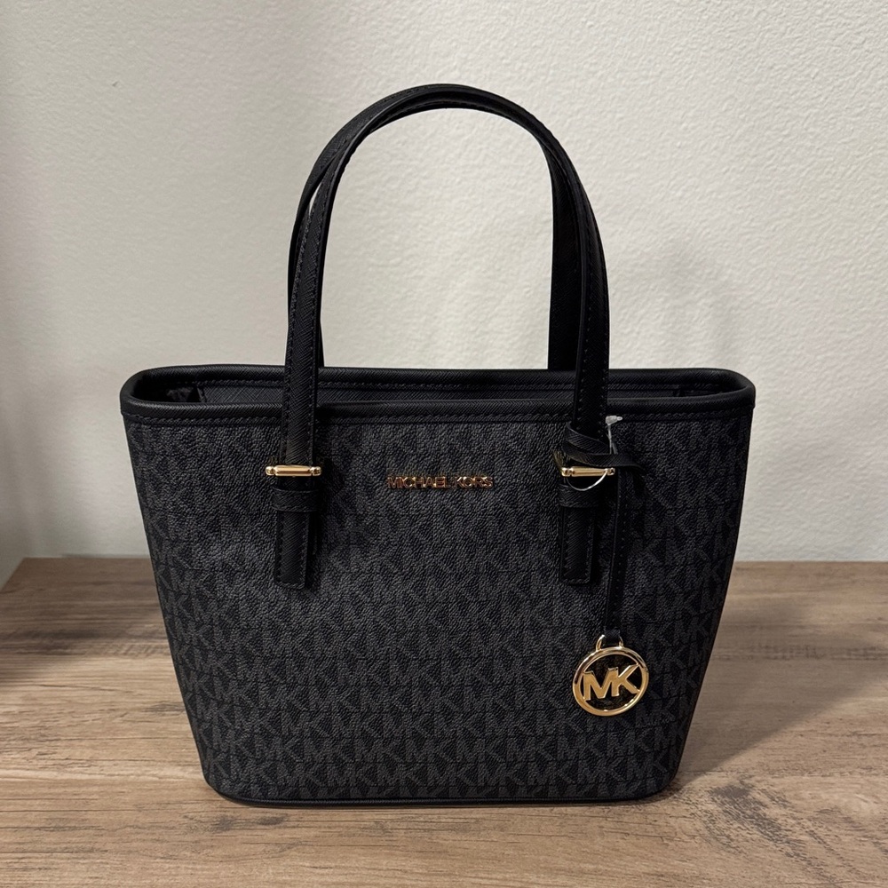 Michael Kors Jet Set Travel Tote